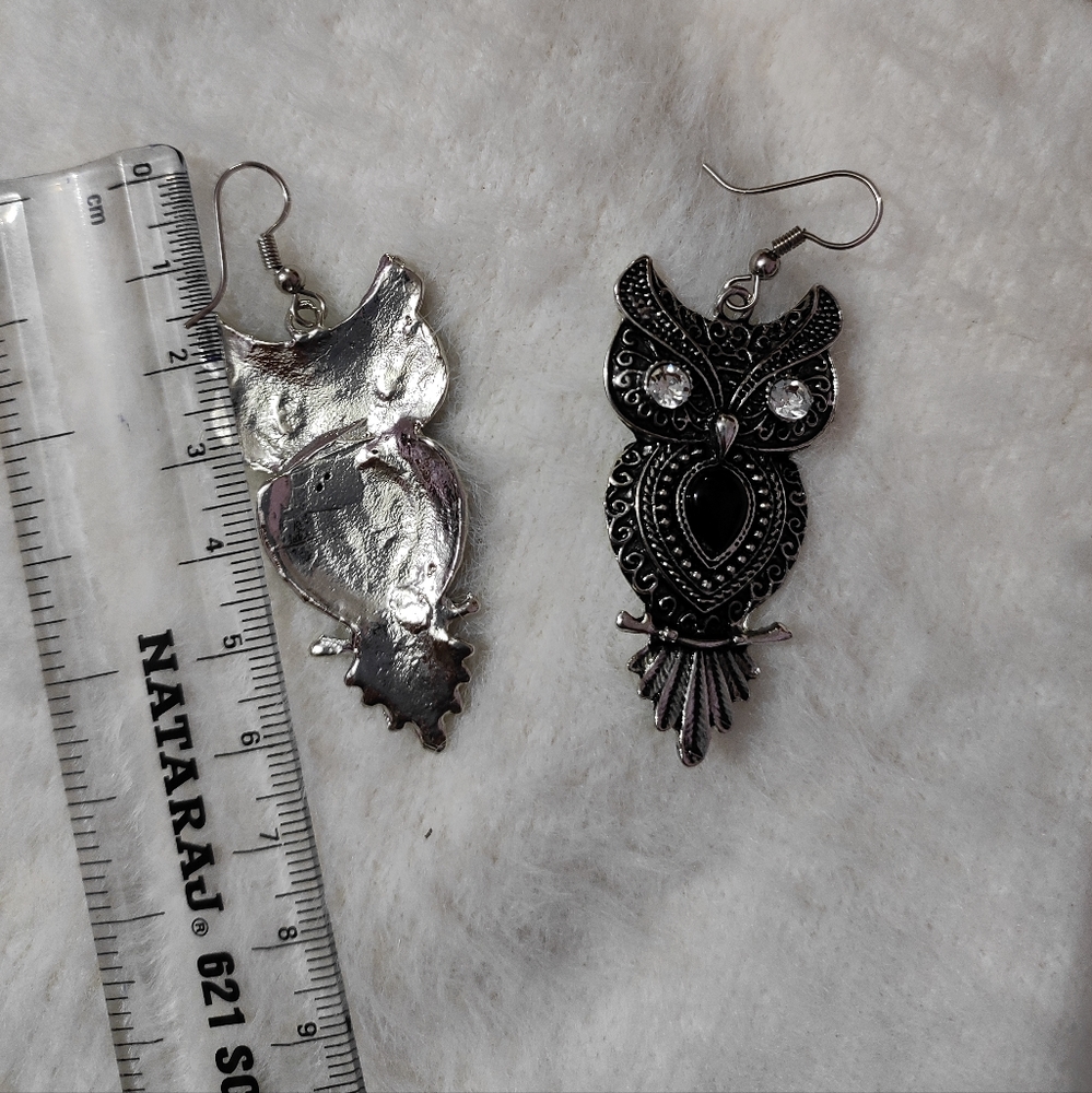Quirky Earring - Picture 3 of 4